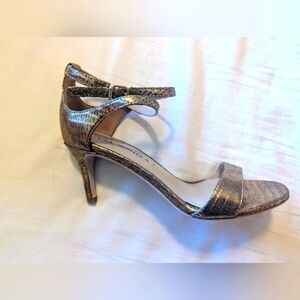 Via Spiga Metallic Snakeskin Ankle Strap Heels Size 5